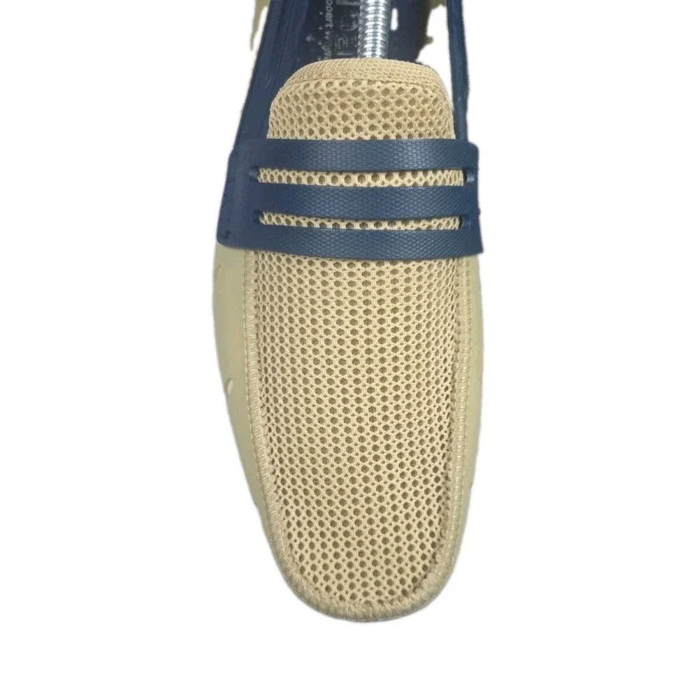 Robert Wayne Footwear brand floats